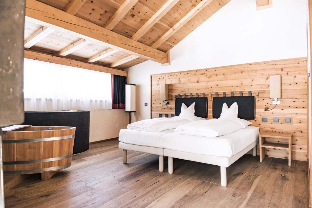 Dolomites Living Hotel Tirler Alpe Di Siusi Buitenkant foto